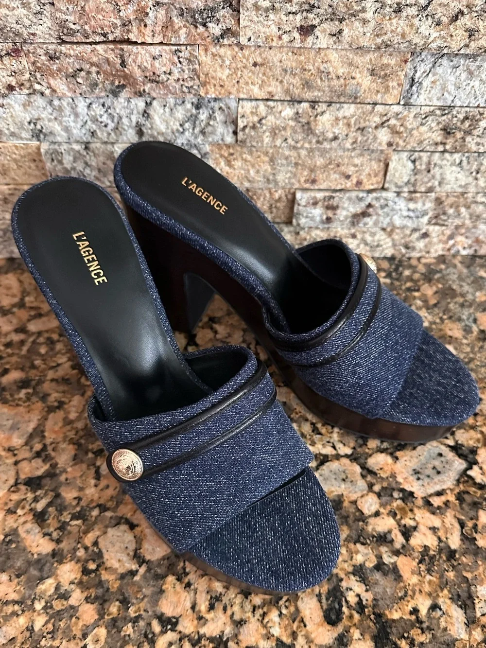 L'AGENCE Gladys Platform Slide Sandal